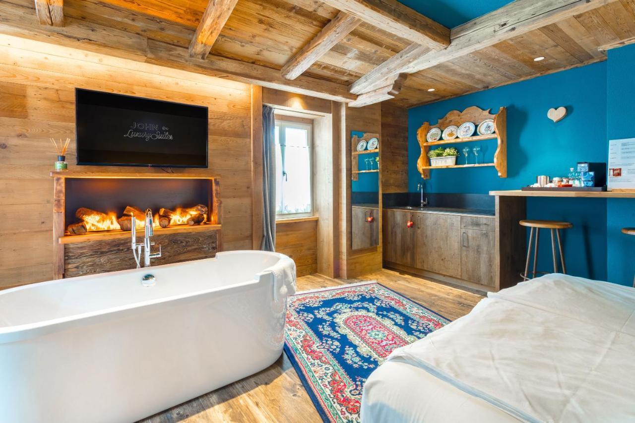 John Luxury Suites Folgaria Extérieur photo